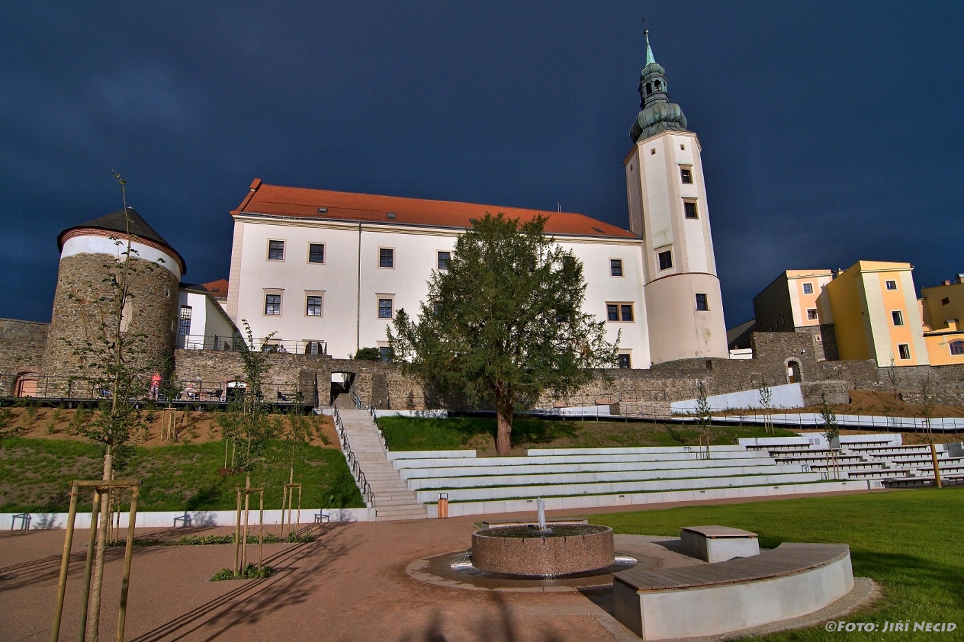 Rekonstrukce zámecké zahrady v Hranicích